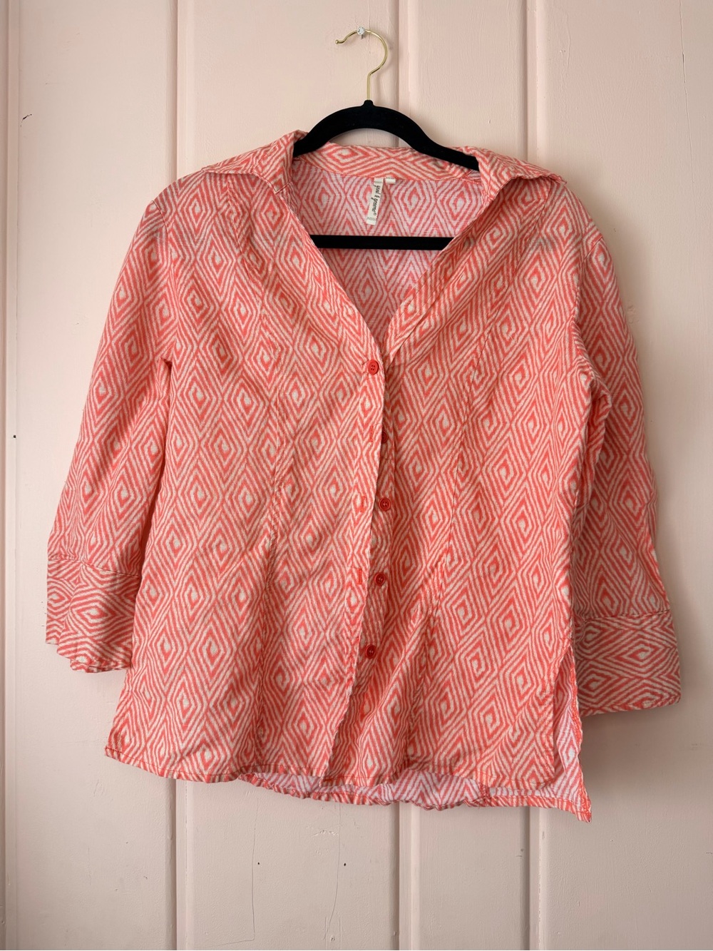 Grand & Greene Coral Diamond-Print Button Front Women’s Top szM